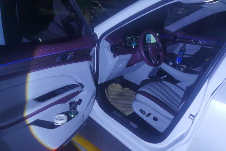 Used Ford Equator 2021 EcoBoost 225 Premier PLUS 6-Seater
