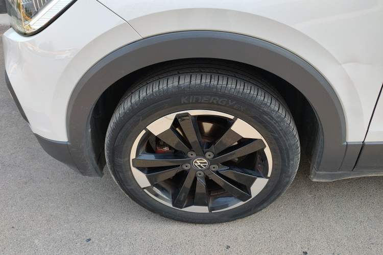 Used Volkswagen Tacqua 2021 1.5L Automatic Yue Zhi Lian Edition Left Front Wheel Hub