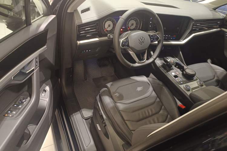 Used Volkswagen Touareg 2021 2.0 TSI Flagship Special Edition