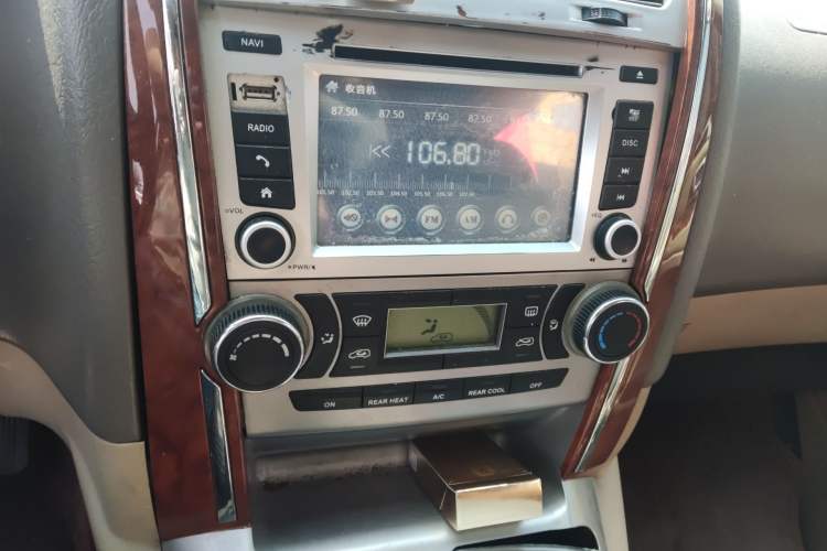 Used Foton MP-X E 2014 2.4L Wealth Express Comfort Version Basic Edition with 4G64