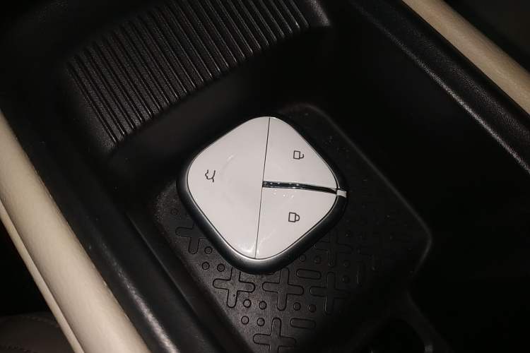 Used Wuling Bingo PLUS 2024 510 km Flagship Edition Four-Seater Version