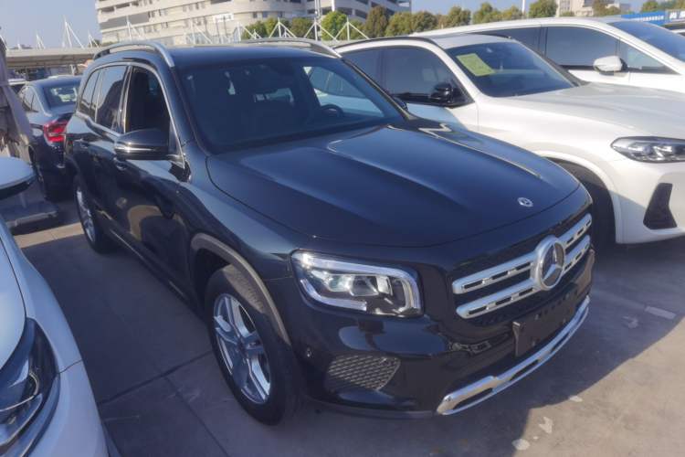 Used Mercedes-Benz GLB 2022 Second Facelift GLB 200 Fashion Edition Exterior 1