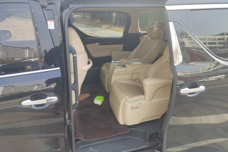 Used Toyota Alphard 2015 3.5L Luxury Edition Left Rear Seat