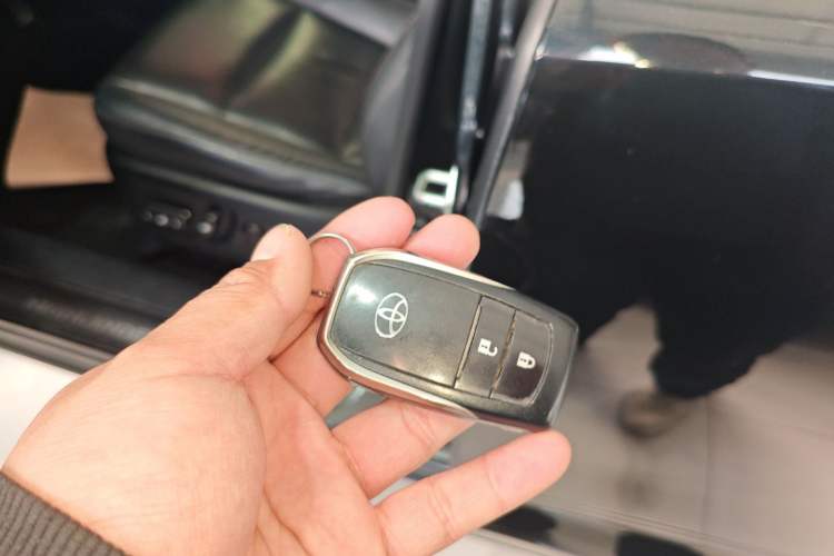 Used Toyota Highlander 2021 2.0T Four-Wheel Drive Luxury Edition 7 Seats
