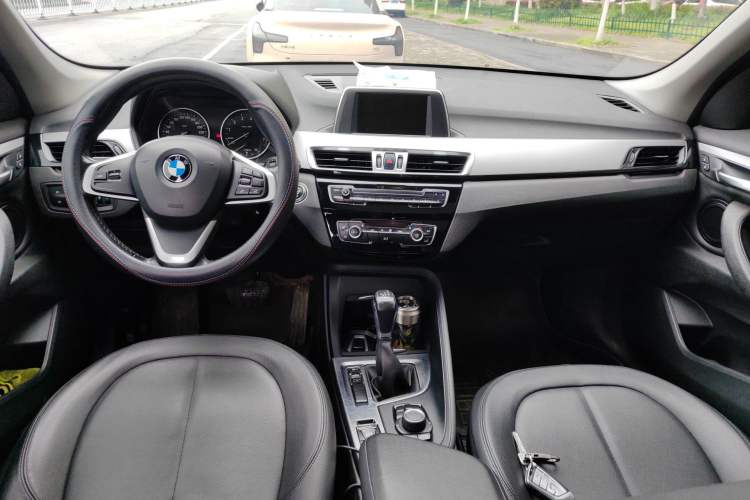 Used BMW X1 2016 sDrive18Li Fashion Model Center Console