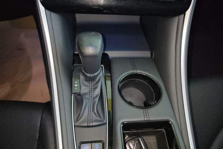 Used Toyota Avalon 2022 2.0L Luxury Edition
