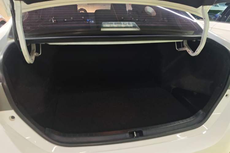 Used Toyota Corolla 2017 Revised Version 1.6L S-CVT GL
