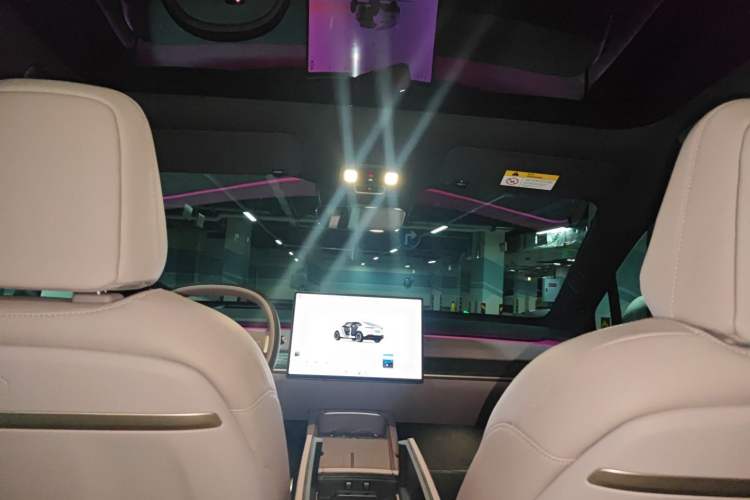 Used ONVO L60 2024 60 kWh Rear-Drive Version
