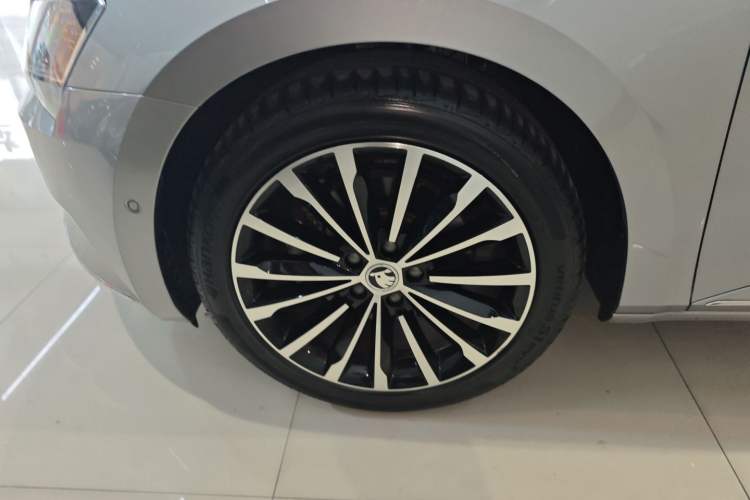 Used Skoda Superb 2016 TSI330 DSG Smart Drive Edition