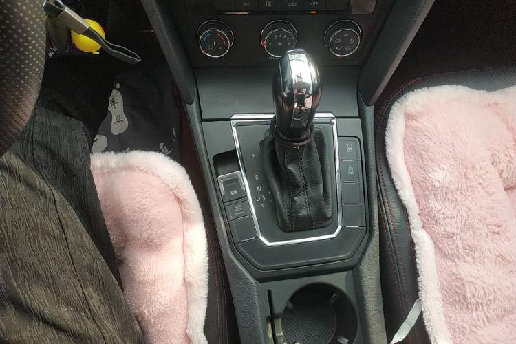 Used Volkswagen Lamando 2017 230TSI DSG Fashion Edition