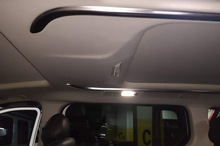 Used SAIC MAXUS G20 2020 2.0T Gasoline Automatic ZhiZun Edition Headliner