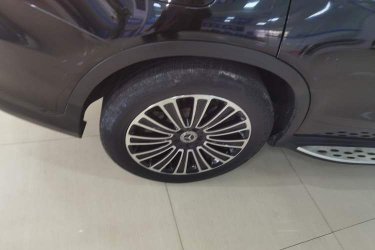 Used Mercedes-Benz GLC 2019 GLC 260 L 4MATIC Dynamic Model
