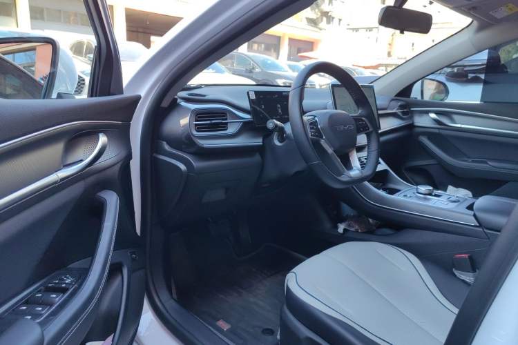 Used BYD Destroyer 05 2024 HONOR Edition DM-i 55KM Luxury Model
