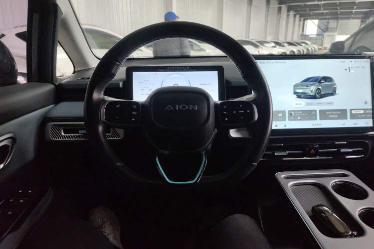 Used AION Y 2023 Plus 510 Smart Edition
