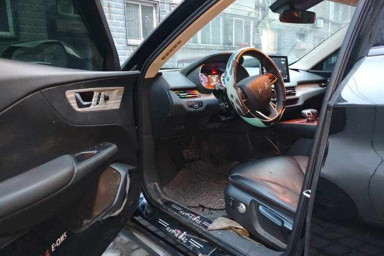 Used Hongqi E-QM5 2023 620km PLUS
