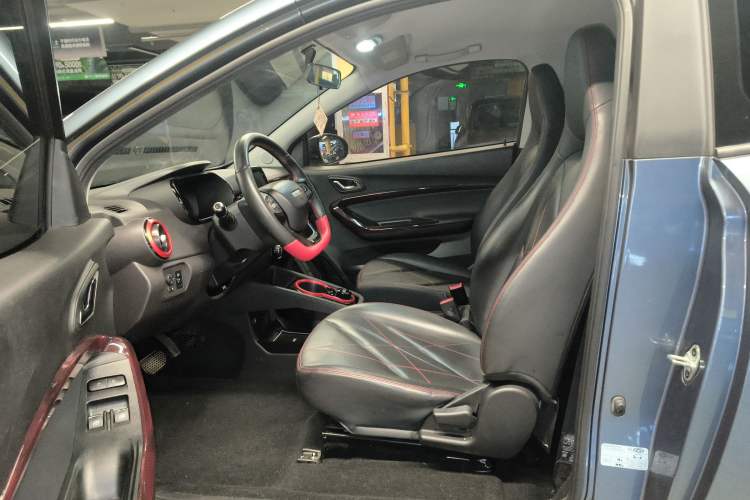 Used Chery New Energy Little Ant 2022 Revised Version Sweet Pink Edition Half-Sugar Version Lithium Iron Phosphate 30.7 kWh 30 kW 301 km