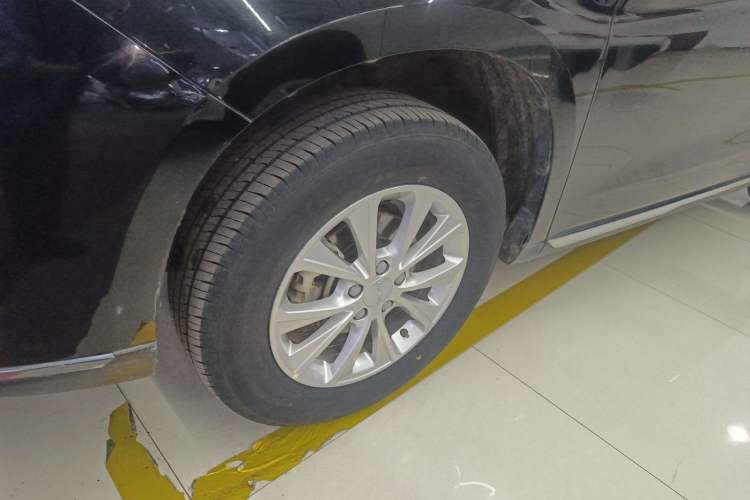 Used Haval M6 2021 PLUS 1.5T Manual Luxury Smart Connectivity Model Left Front Wheel Hub