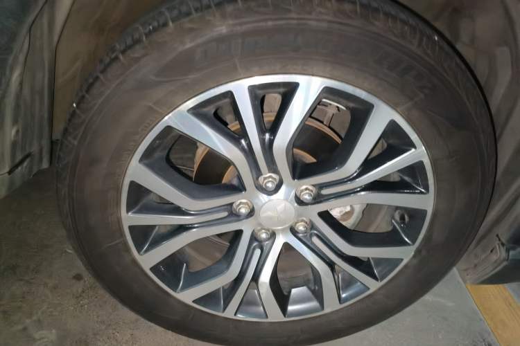 Used Mitsubishi Outlander 2016 2.4L 4x4 Elite Edition 5 Seats
