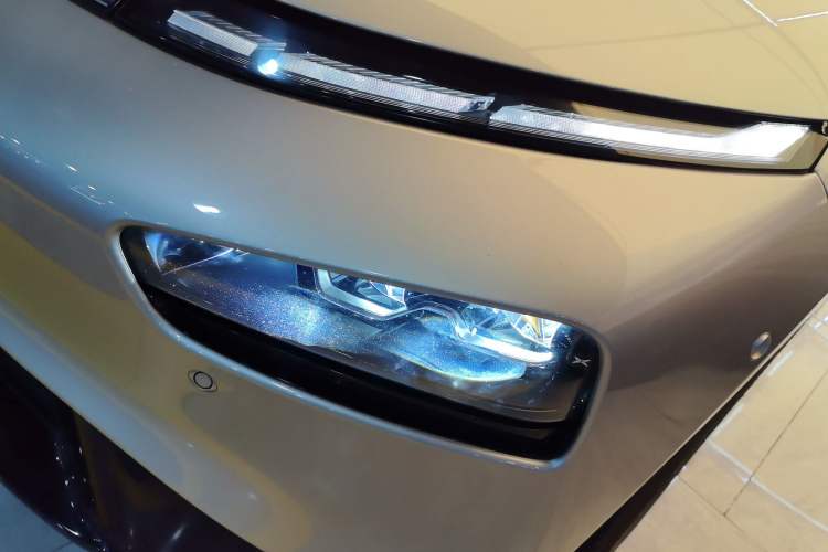 Used XPeng P7 2020 670N Left Front Headlight