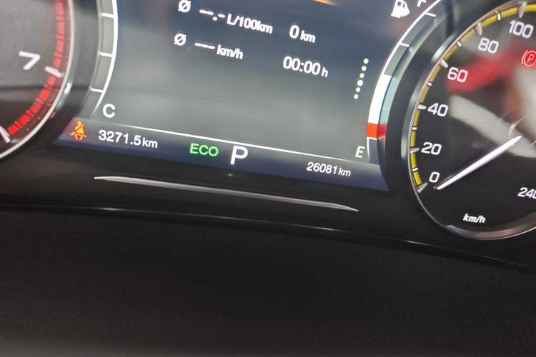 Used GAC Trumpchi M8 2021 Lingxiu Series 390T Deluxe Edition Odometer Close Up