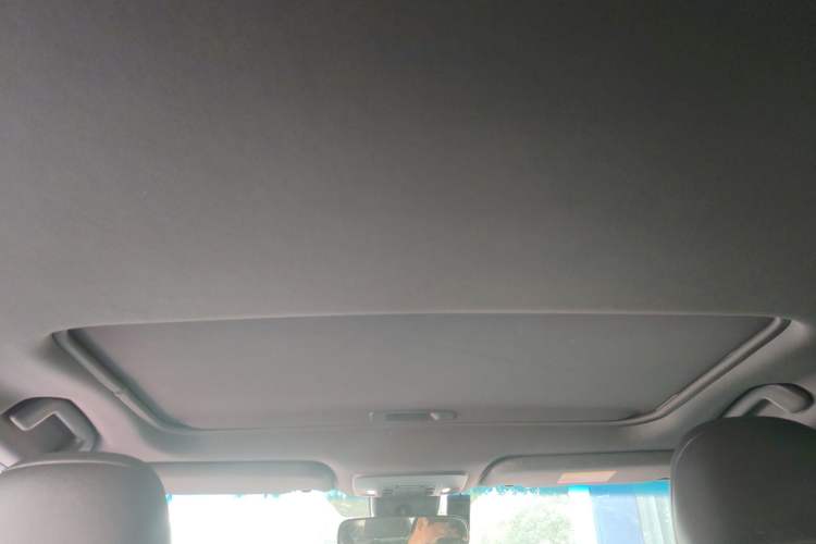 Used Toyota Avalon 2019 2.0L Luxury Edition China VI Standard Headliner