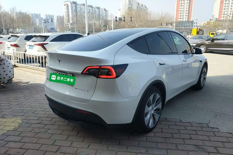 Used Tesla Model Y 2021 Standard Range Rear-Wheel Drive Version
