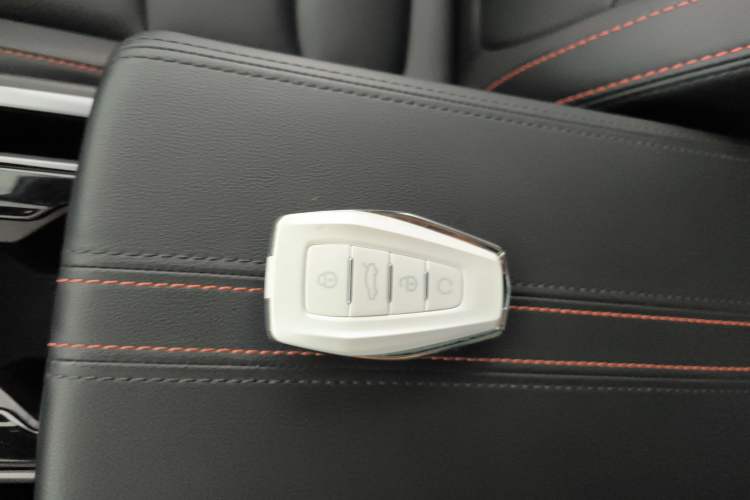 Used Geely Auto Cowboy 2025 1.5TD Fun-Offroad Version
