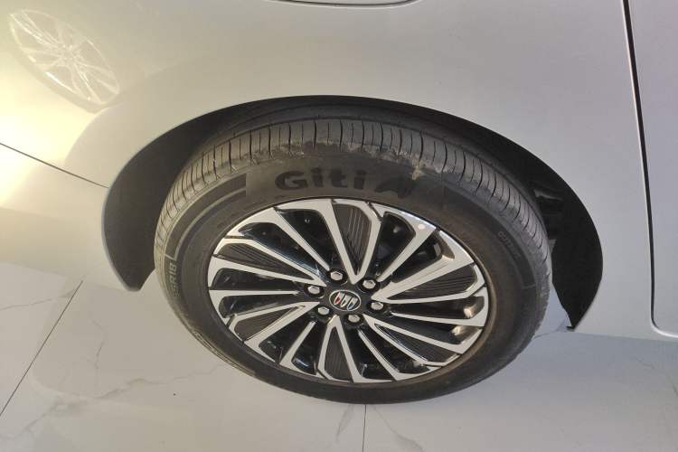 Used Buick GL8 New Energy 2025 Lu Shang Luxury Edition 7-Seater