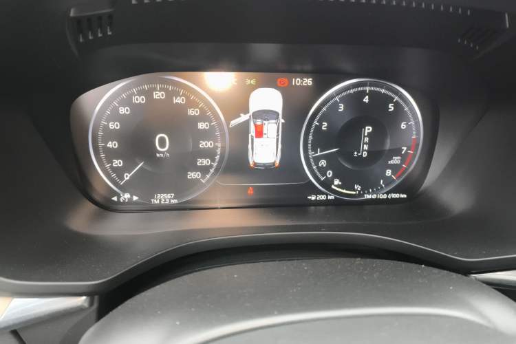 Used Volvo XC60 2020 T5 4x4 Smart Luxury Edition Instrument Cluster