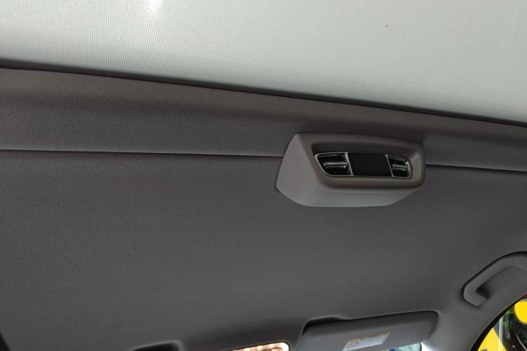 Used Mercedes-Benz V-Class 2024 V 300 Pilot Edition Headliner