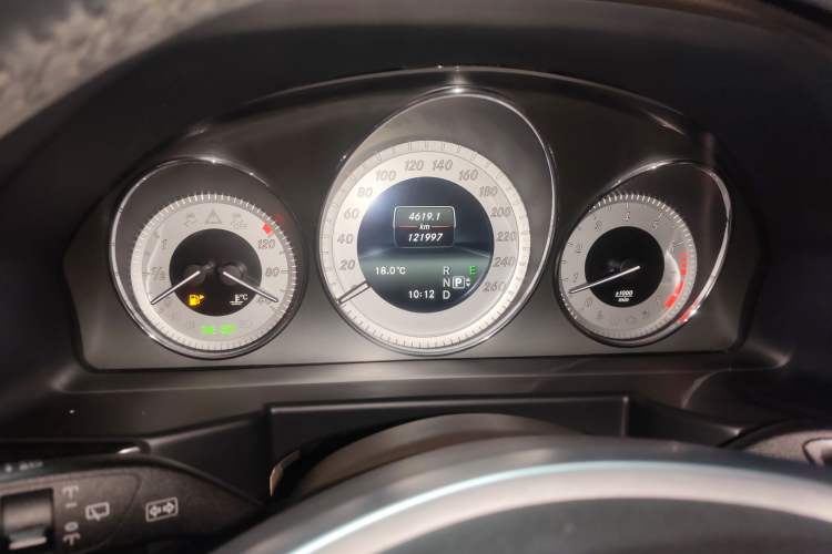 Used Mercedes-Benz GLK-Class 2013 GLK 300 4MATIC Luxury Model