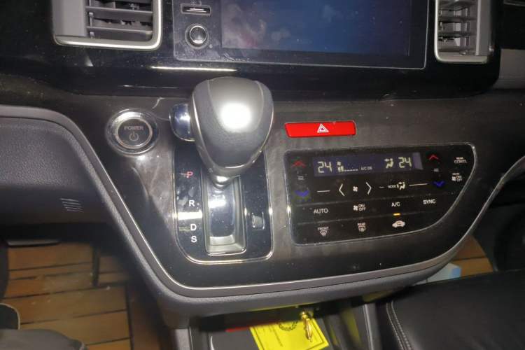 Used Honda Elysion 2019 2.0L Hybrid Luxury Edition
