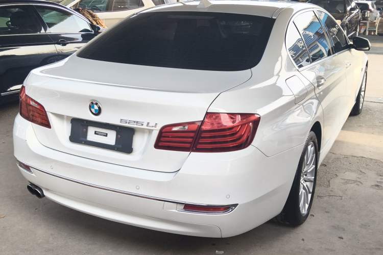 Used BMW 5 Series 2014 525Li Luxury Design Package