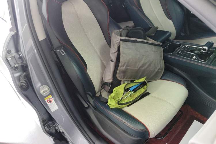 Used BYD Yuan PLUS 2022 510 km Flagship Version Right Front Seat