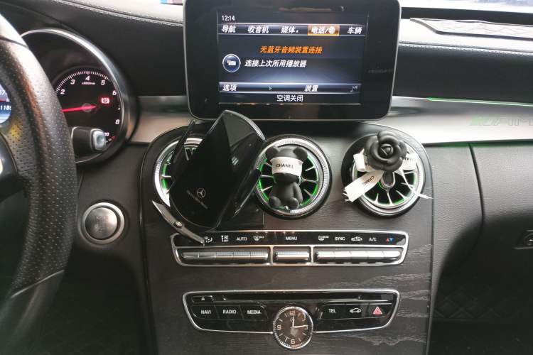 Used Mercedes-Benz C-Class 2017 Facelift C 200 L Sport Edition Audio And AC Panel