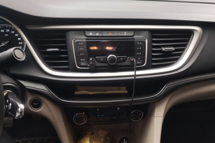 Used Buick GT 2016 15N Manual Elite Edition Audio And AC Panel