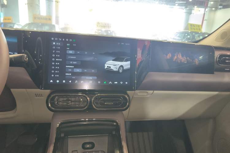 Used Leapmotor C11 2021 Deluxe Edition Audio And AC Panel