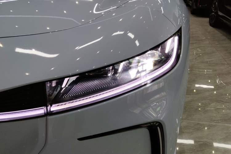 Used VOYAH PASSION 2023 Four-Wheel Drive Flagship Edition