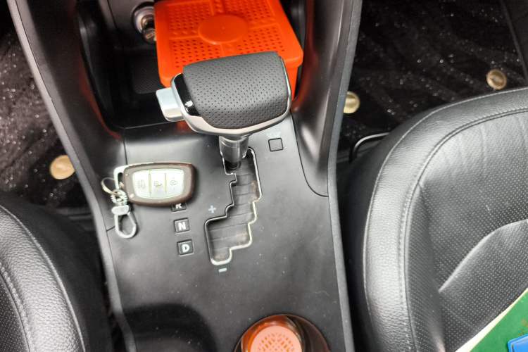 Used Hyundai ix35 2015 2.0L Automatic 2WD Smart Version China V Standard Gear Lever