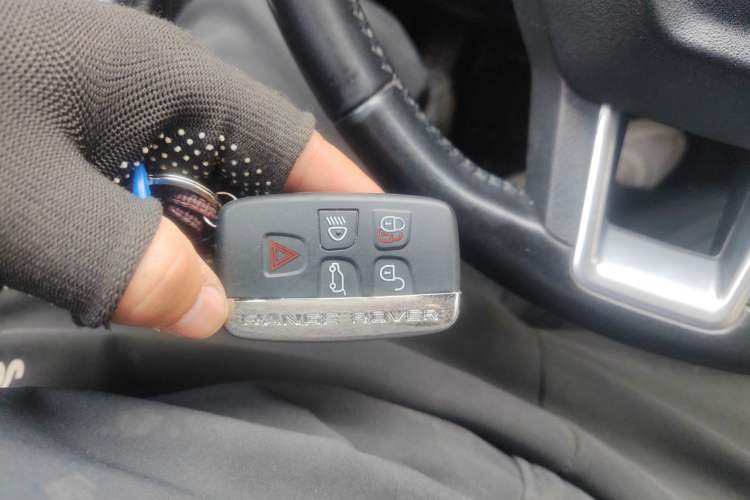 Used Land Rover Discovery Sport 2018 240 PS HSE Version