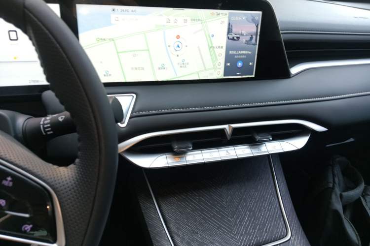 Used Venucia V 2023 260T Idol Edition Pro