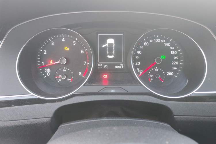 Used Volkswagen Magotan 2017 330TSI DSG Leading Model Instrument Cluster