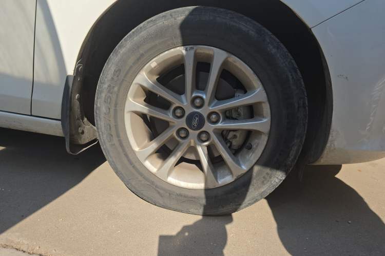 Used Ford Escort 2019 Revised 1.5L Automatic ZhiXiang Version China VI Standard