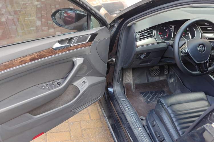 Used Volkswagen Magotan 2019 330TSI DSG Luxury Model China V Standard
