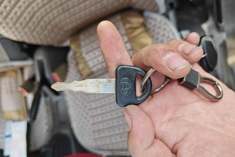 Used CHANGAN KUAYUE V3 2017 1.2L Box-Type Truck DK12-10