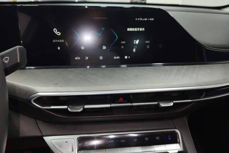 Used CHANGAN Eado 2023 Changan Edition PLUS Blue Whale NE 1.4T GDI DCT Prestige Version Audio And AC Panel