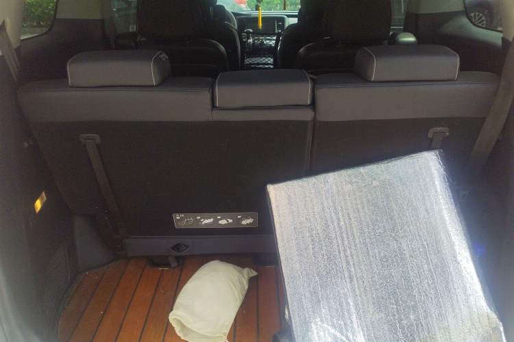 Used GAC Trumpchi M8 2019 320T Ultimate Edition Trunk