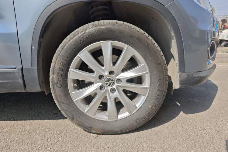 Used Volkswagen Tiguan 2010 2.0 TSI Automatic All-Wheel Drive Flagship Edition Right Front Wheel Hub