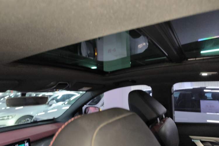 Used Geely Auto Coolray 2019 Sport Version 260T DCT Explorer China VI Standard Headliner