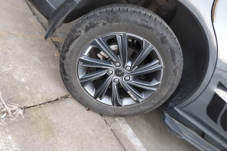 Used Geely Auto Vision X6 2021 PRO 1.4T Manual Luxury Model
